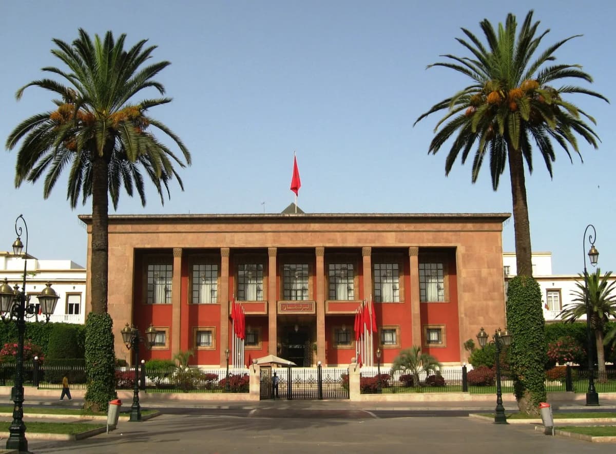 Affichage électoral au Maroc 2026 : où est-il interdit de coller les affiches ?