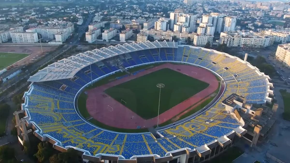 البطولة اليوم: الرجاء يحقق فوزه الأول والمغرب الفاسي يتصدر