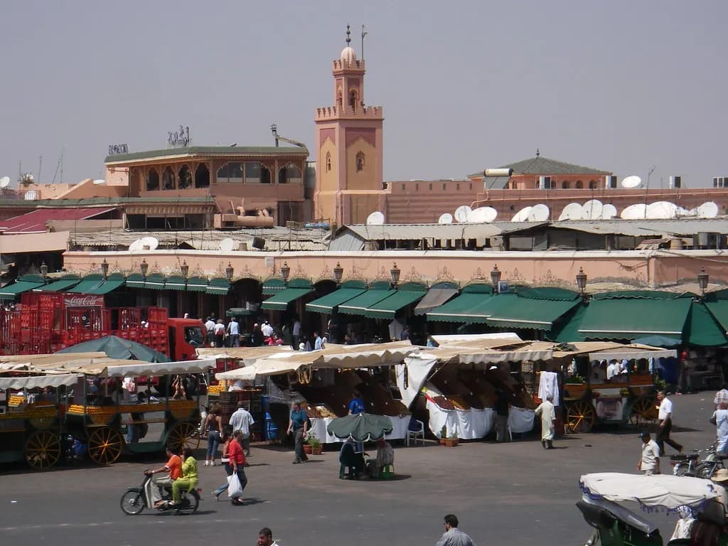 Tourisme au Maroc: 154 milliards de DH de recettes en 2025